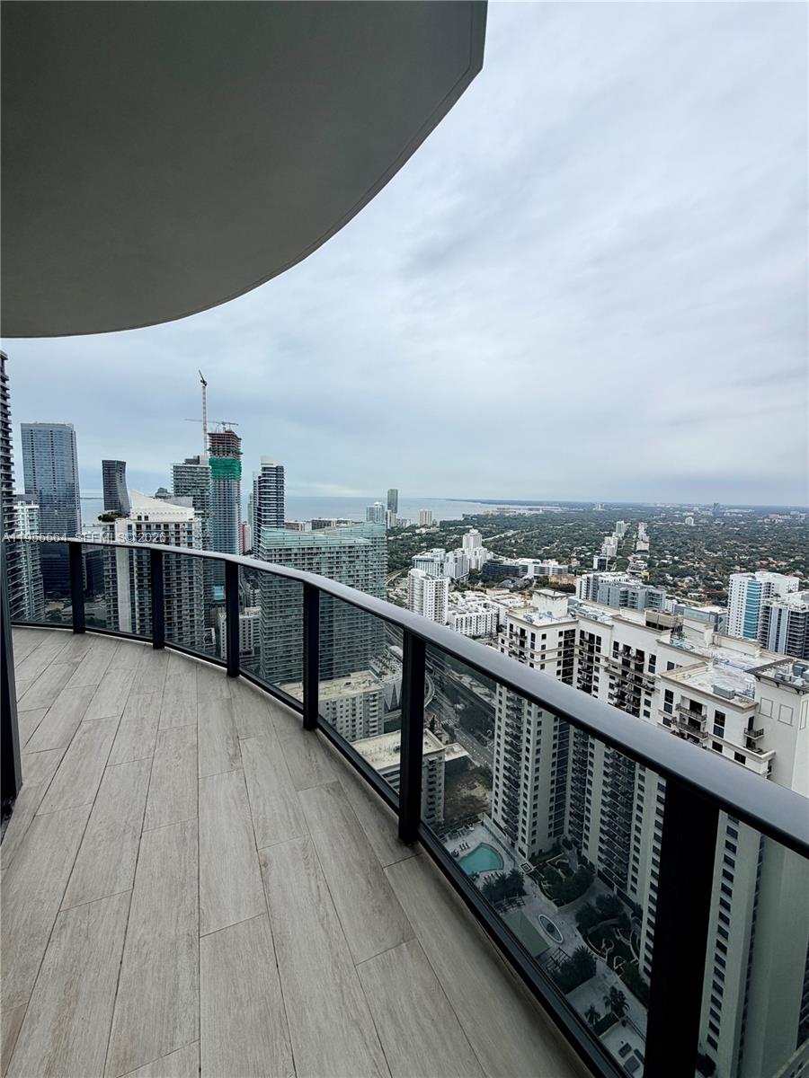 45 Southwest 9th Street, Unit 4606 Miami, FL 33130 - Photo 51 of 63