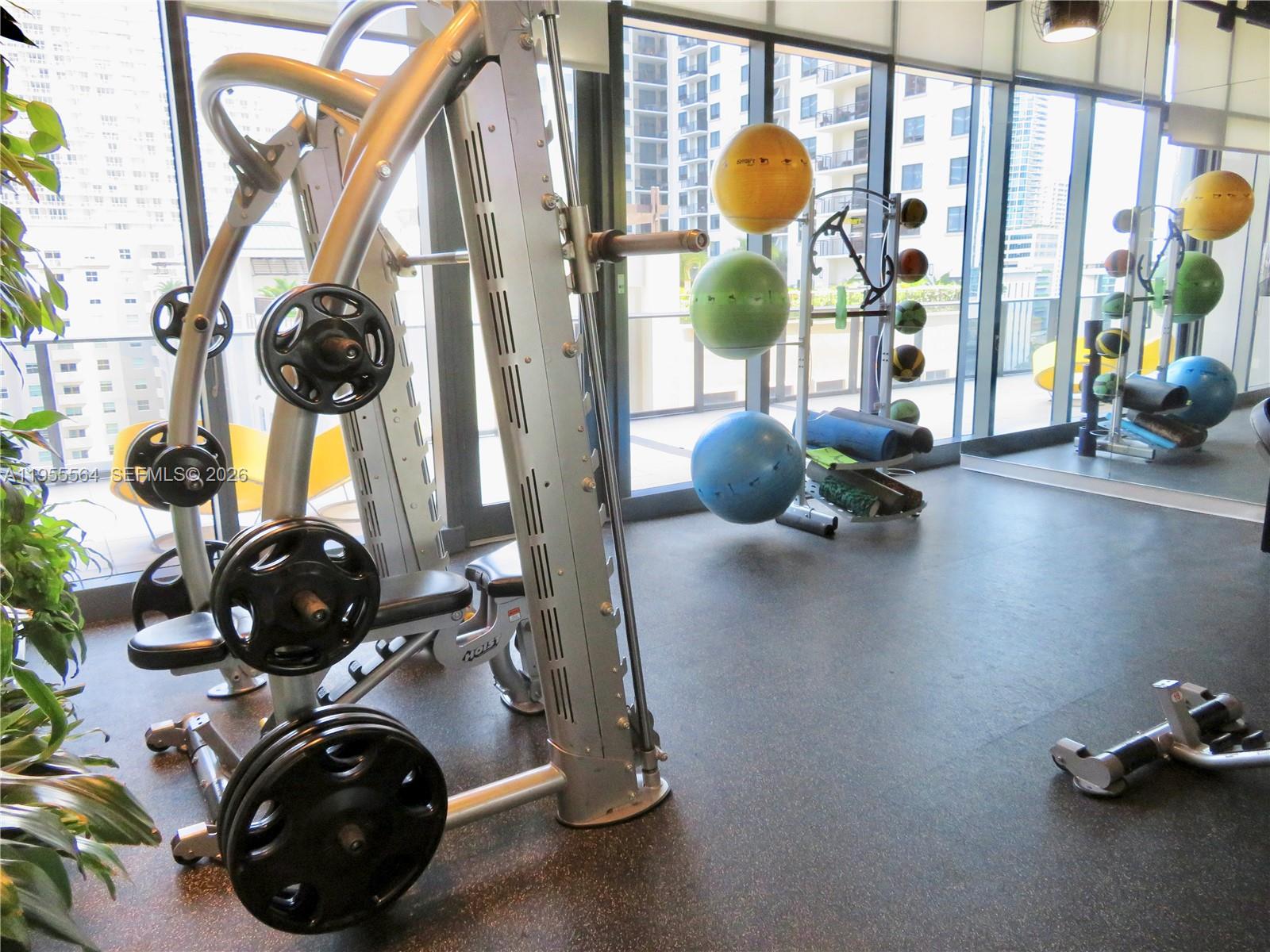 45 Southwest 9th Street, Unit 4606 Miami, FL 33130 - Photo 51 of 58