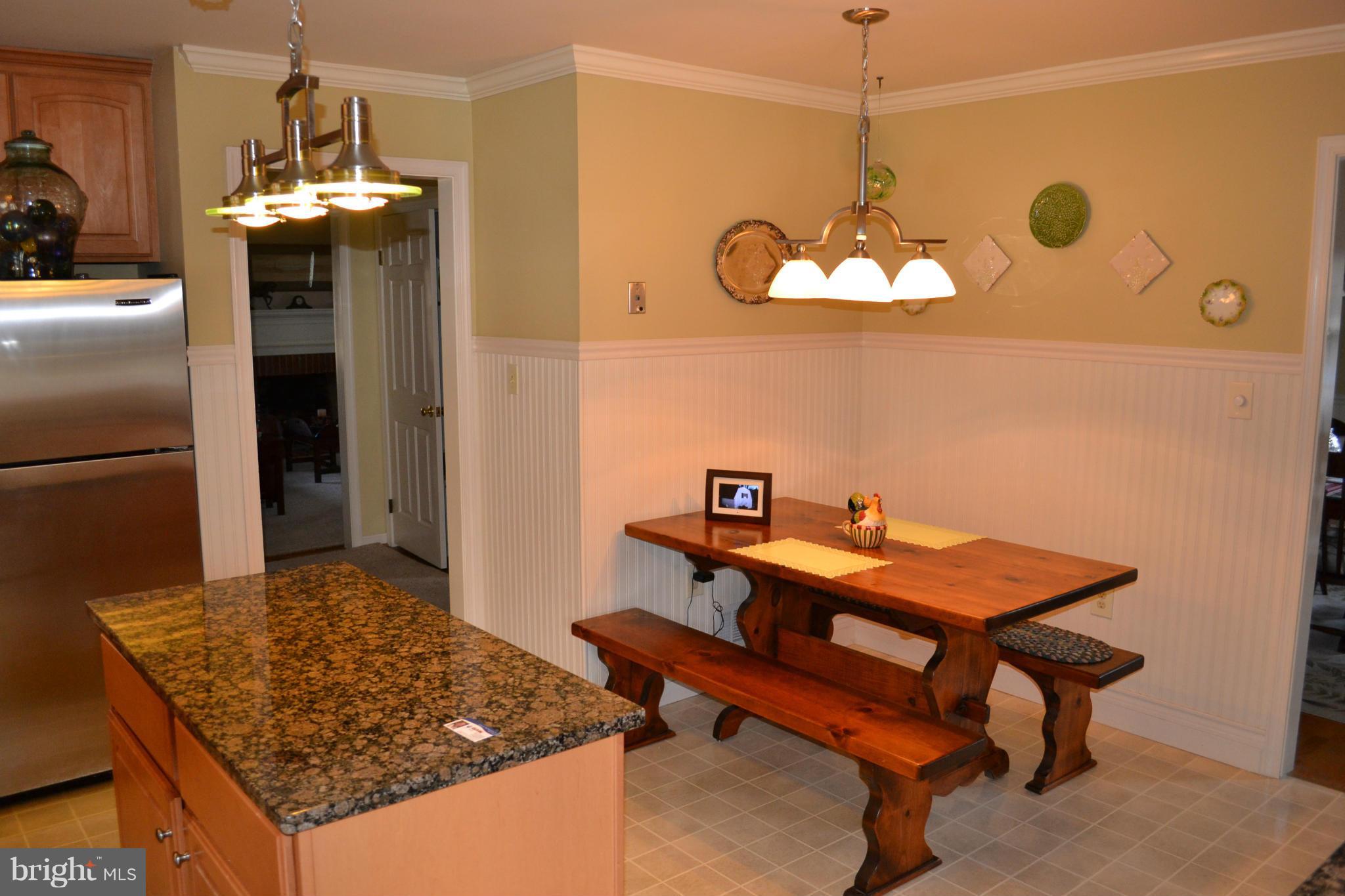 8412 Stonehouse Road Frederick, MD 21702 - Photo 5 of 30 Separate eating area