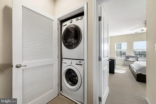 a view of living room washer and dryer