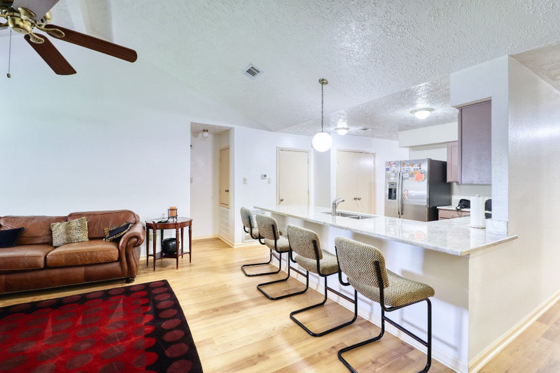 3446 Cheaney Drive Houston, TX 77066 - Photo 11 of 49