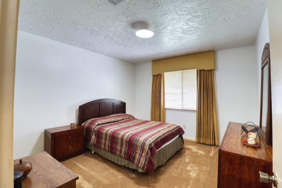 3446 Cheaney Drive Houston, TX 77066 - Photo 29 of 49