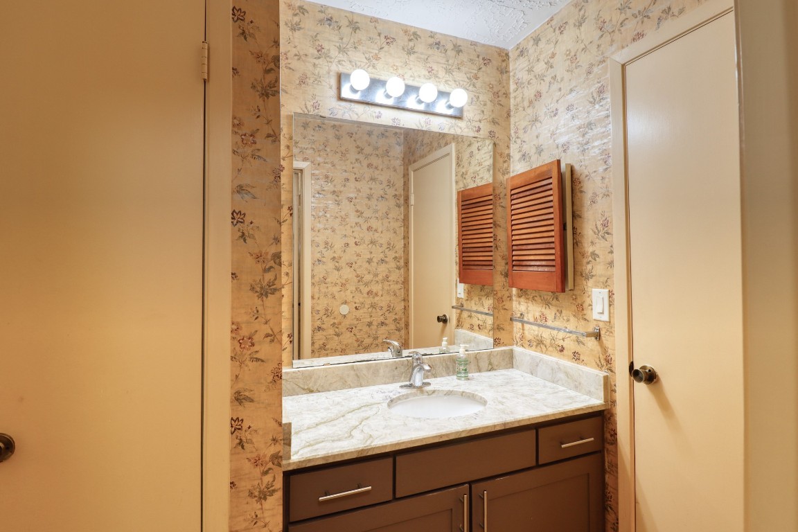 3446 Cheaney Drive Houston, TX 77066 - Photo 33 of 49