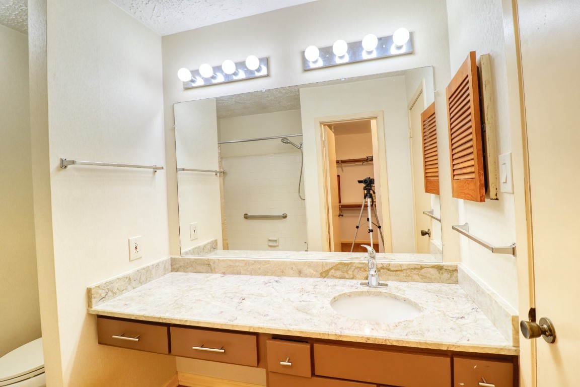 3446 Cheaney Drive Houston, TX 77066 - Photo 35 of 49