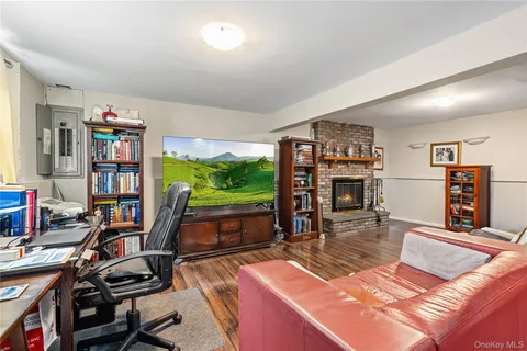 $750,000 | 70 Hilltop Drive, North Salem, NY 10560