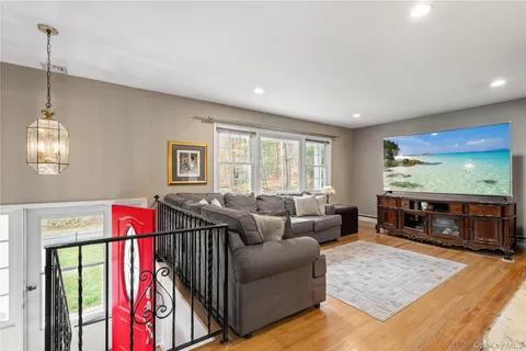 $750,000 | 70 Hilltop Drive, North Salem, NY 10560