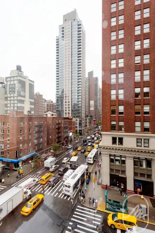 $9,200 | 60 West 23rd Street, Unit 824 | Flatiron