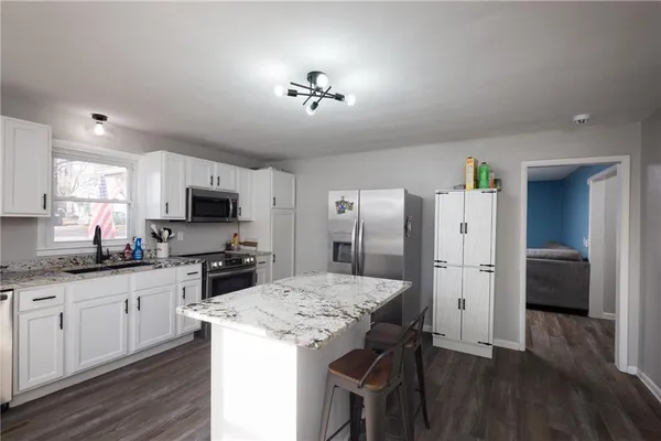 $149,000 | 300 East Florence Street, Windsor, MO 65360