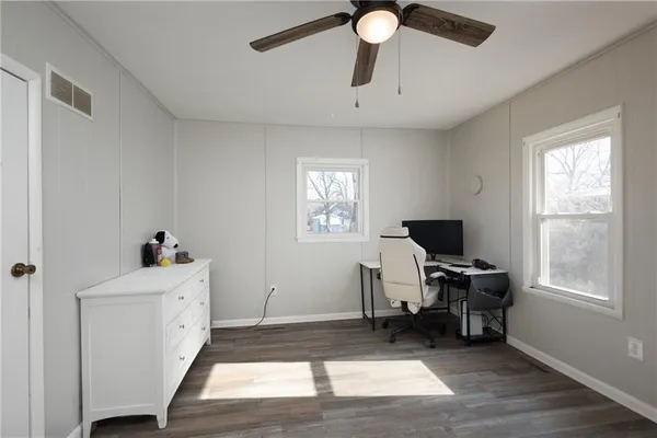 $149,000 | 300 East Florence Street, Windsor, MO 65360