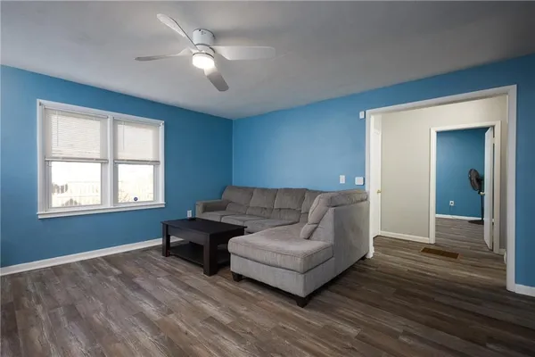 $149,000 | 300 East Florence Street, Windsor, MO 65360