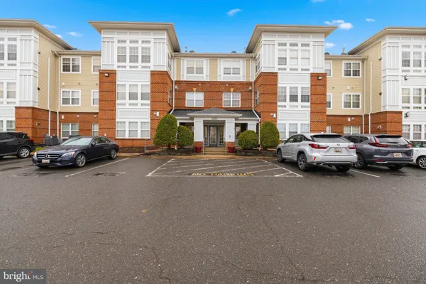 $345,000 | 13301 New Acadia Lane, Unit 109, Upper Marlboro, MD 20774