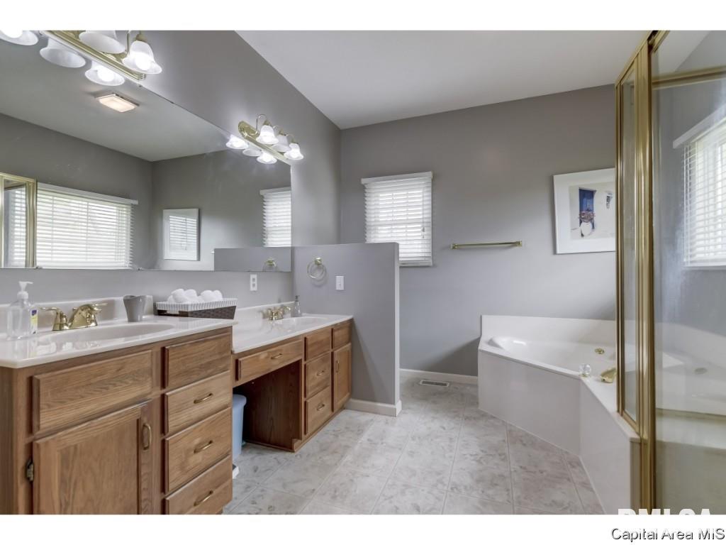 3416 Elderberry Lane Springfield, IL 62711 - Photo 19 of 34 Gallery Image 19