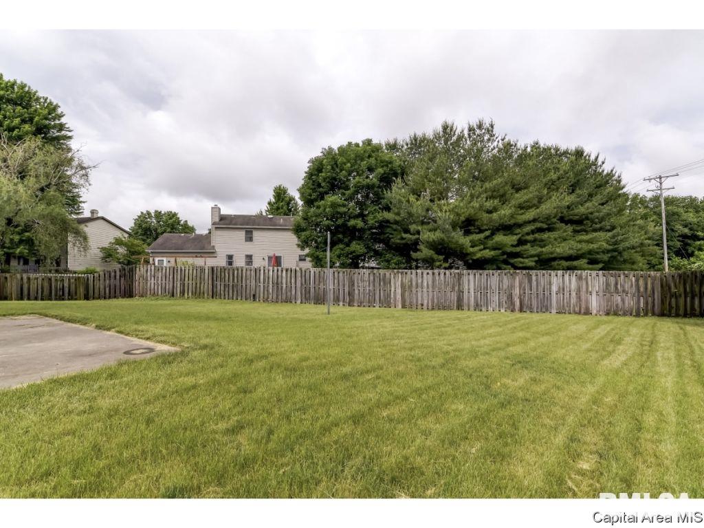 3416 Elderberry Lane Springfield, IL 62711 - Photo 33 of 34 Gallery Image 33