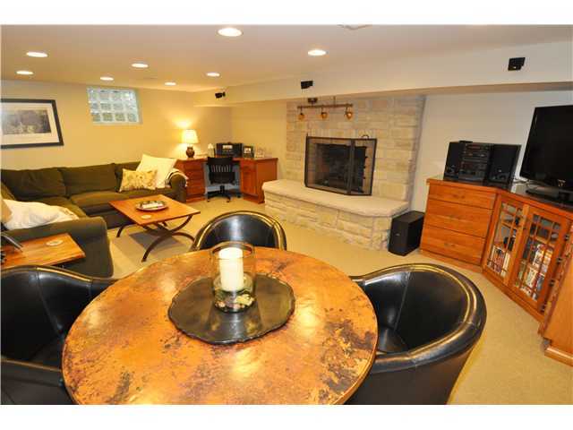 1587 Cardiff Road Columbus, OH 43221 - Photo 21 of 25
