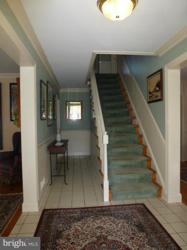 118 Witherspoon Road Baltimore, MD 21212 - Photo 24 of 30 Foyer