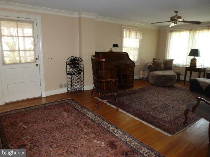 118 Witherspoon Road Baltimore, MD 21212 - Photo 25 of 30 1st floor Master BR or Study option