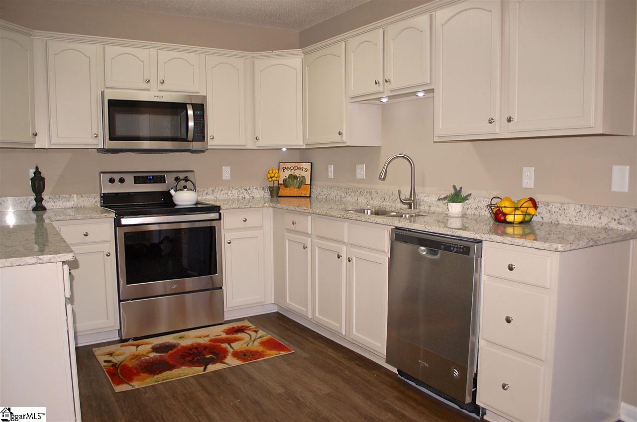 390 Gibbs Road Wellford, SC 29385 - Photo 11 of 31 Gallery Image 11