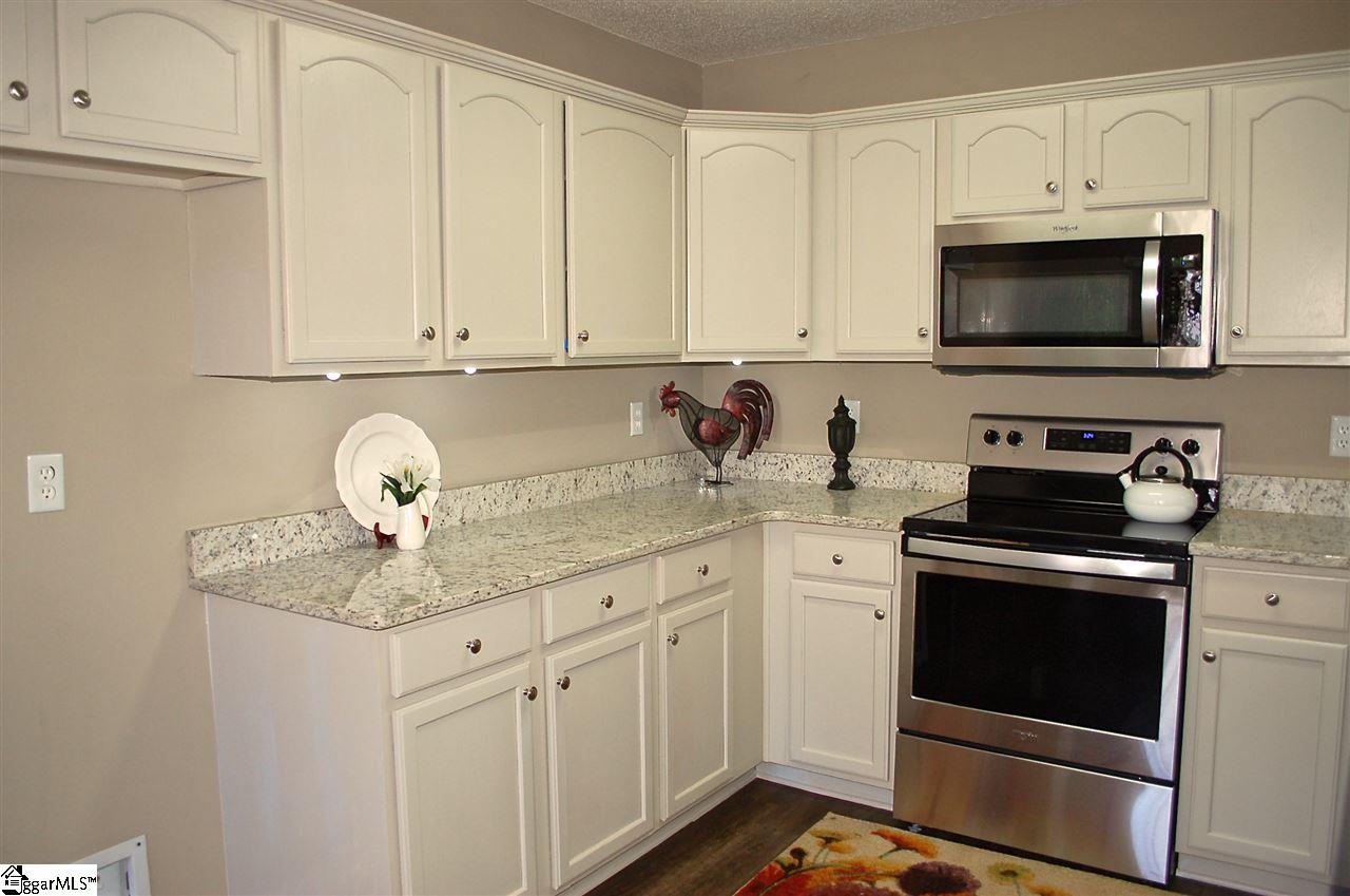 390 Gibbs Road Wellford, SC 29385 - Photo 12 of 31 Gallery Image 12