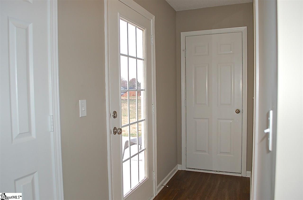 390 Gibbs Road Wellford, SC 29385 - Photo 18 of 31 Gallery Image 18