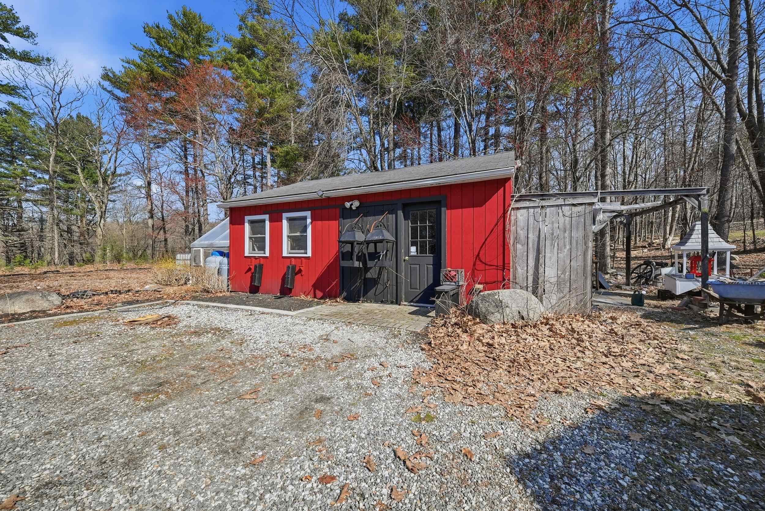 4 Kilrea Road Derry, NH 03038 - Photo 26 of 37