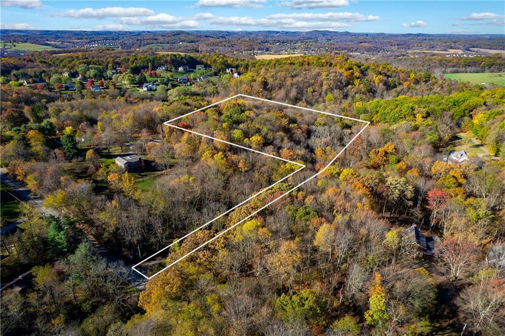 142 Cashdollar Road Mars, PA 16046 - Photo 39 of 44 a view of a city