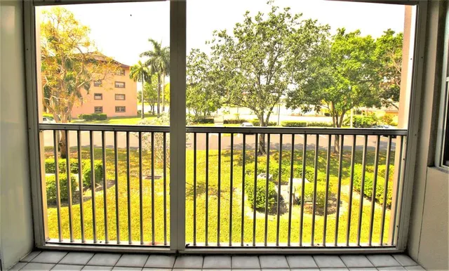 $194,900 | 1200 Southwest 130th Avenue, Unit 210G, Hollywood, FL 33027