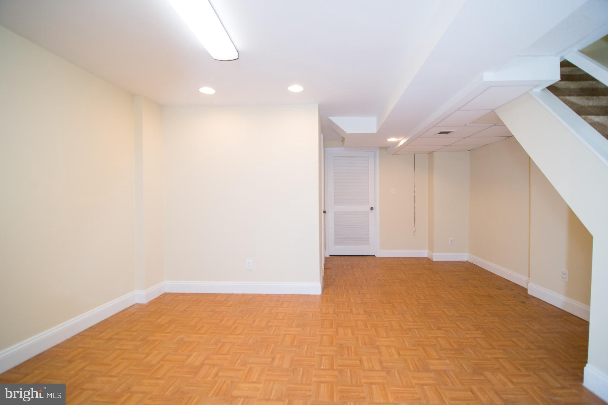 7455 Durwood Road Baltimore, MD 21222 - Photo 25 of 33 Family Room