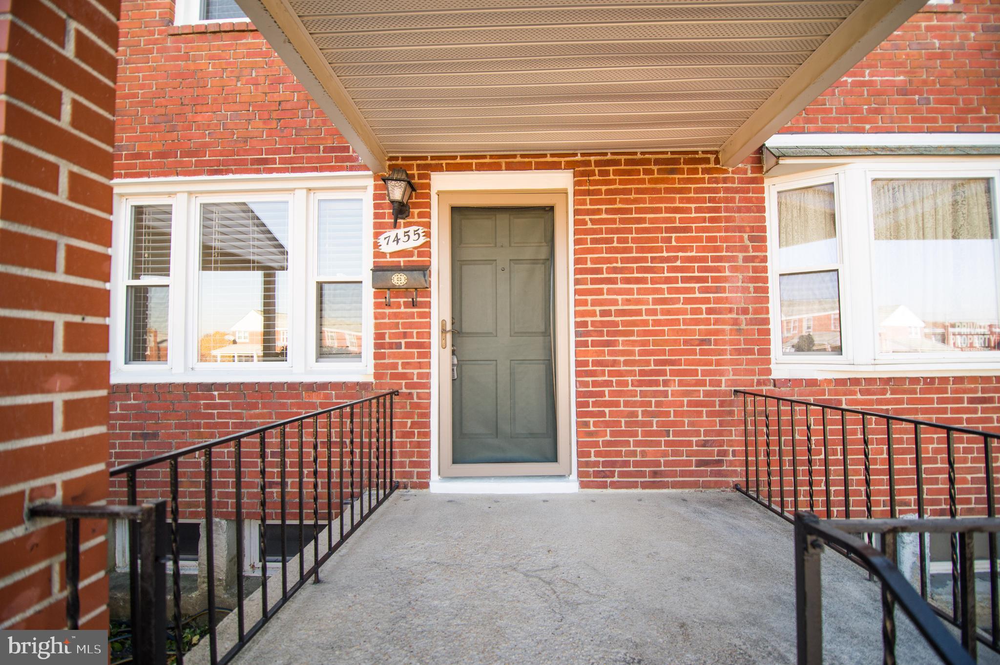 7455 Durwood Road Baltimore, MD 21222 - Photo 4 of 33 Front Porch