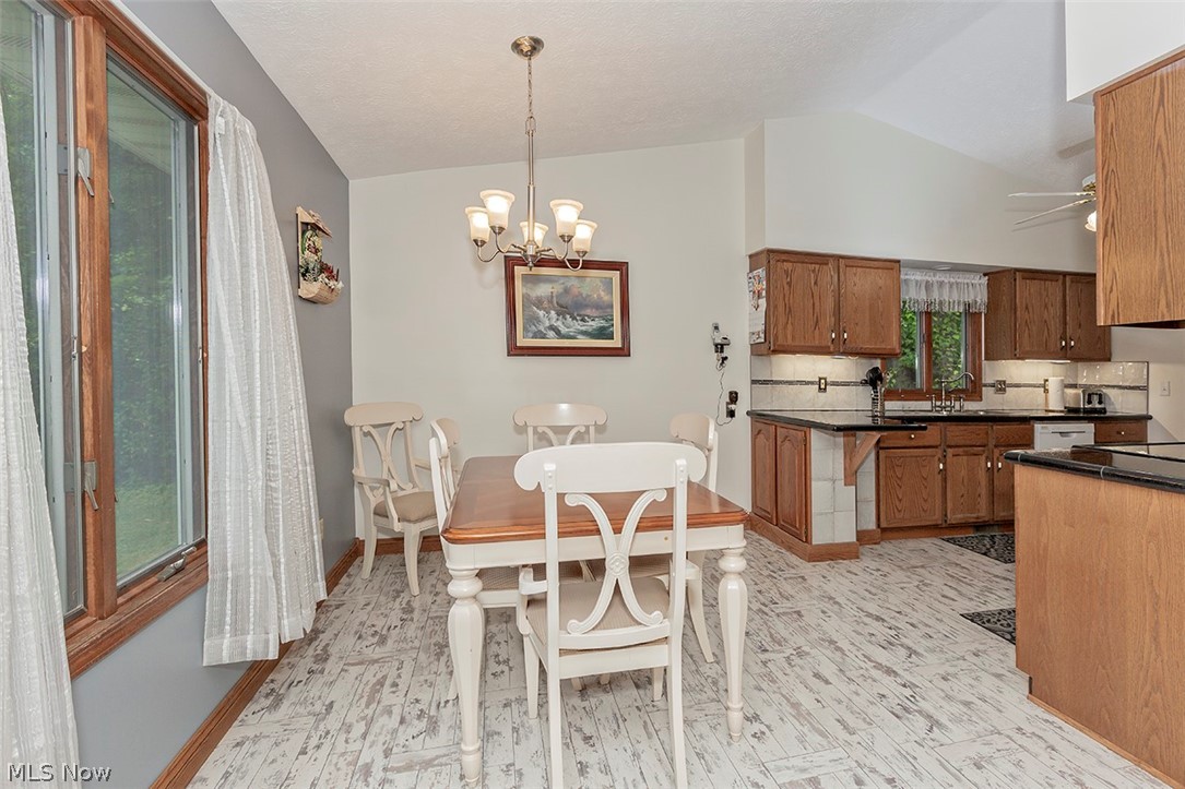 4573 South Ridge Road Perry, OH 44081 - Photo 12 of 35