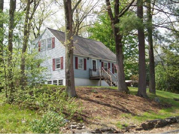 52 Wethersfield Road Nashua, NH 03062 - Photo 1 of 1