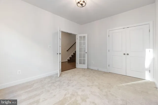 an empty room with an entryway