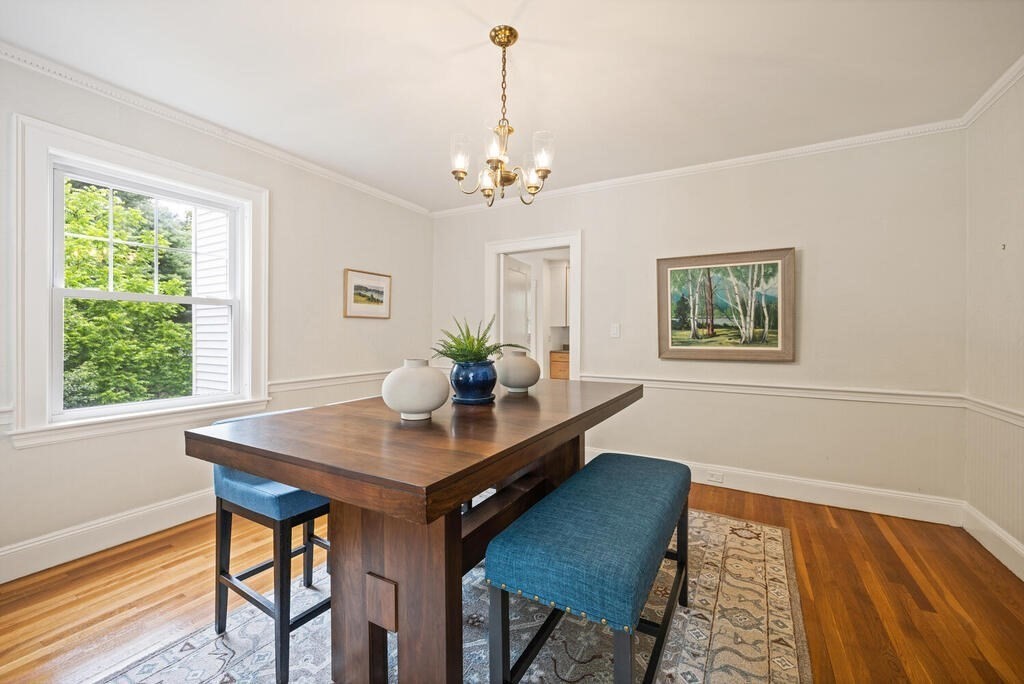 61 Burlington Street Lexington, MA 02420 - Photo 11 of 37