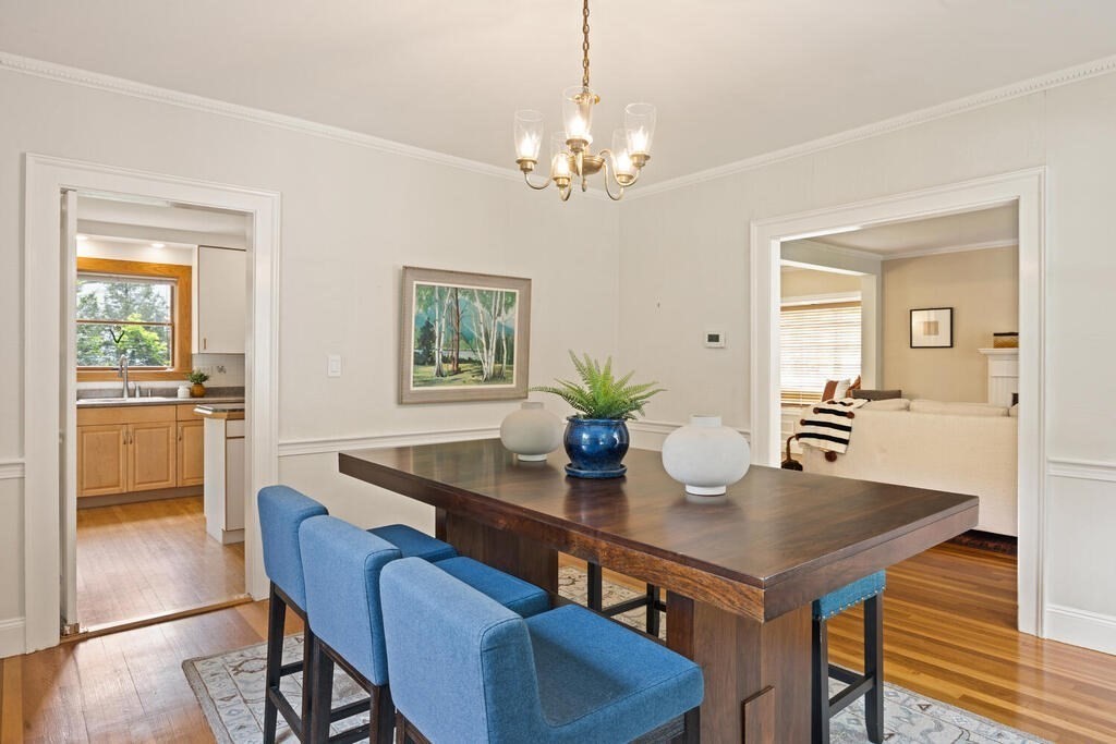 61 Burlington Street Lexington, MA 02420 - Photo 12 of 37