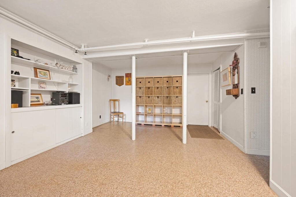 61 Burlington Street Lexington, MA 02420 - Photo 26 of 37