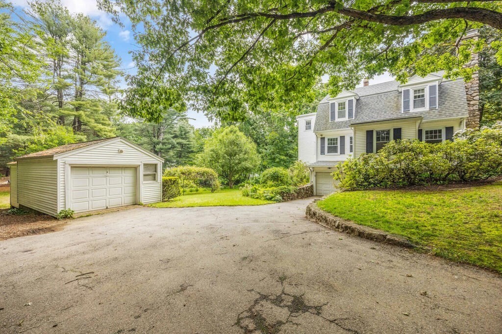 61 Burlington Street Lexington, MA 02420 - Photo 36 of 37