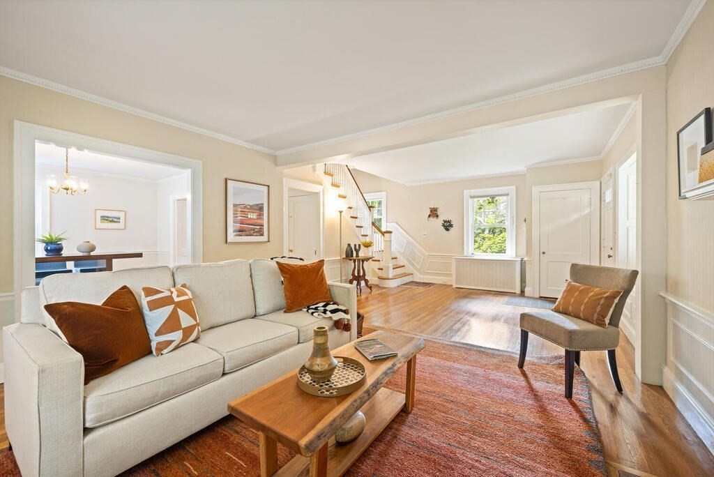 61 Burlington Street Lexington, MA 02420 - Photo 6 of 37