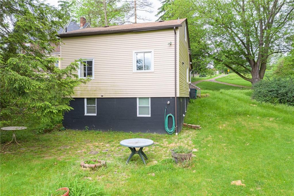 1616 Sharps Hill Road Pittsburgh, PA 15215 - Photo 19 of 20 Gallery Image 19