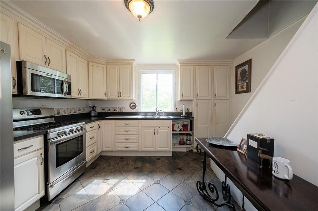 1616 Sharps Hill Road Pittsburgh, PA 15215 - Photo 5 of 20 Plenty of cabinet space and countertops!