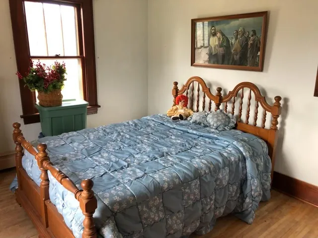 $900,000 | 27466 County 5 Boulevard, Red Wing, MN 55066