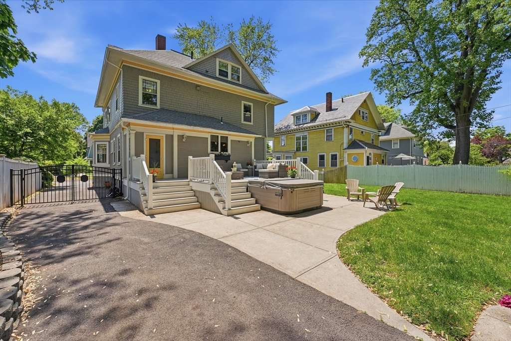 114 Maplewood Terrace Springfield, MA 01108 - Photo 37 of 42