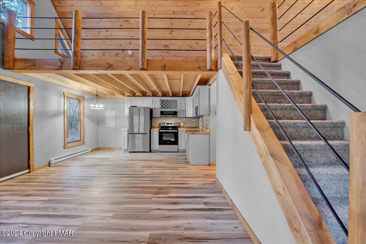 235 Bird Lane Kunkletown, PA 18058 - Photo 10 of 33 a view of entryway and kitchen