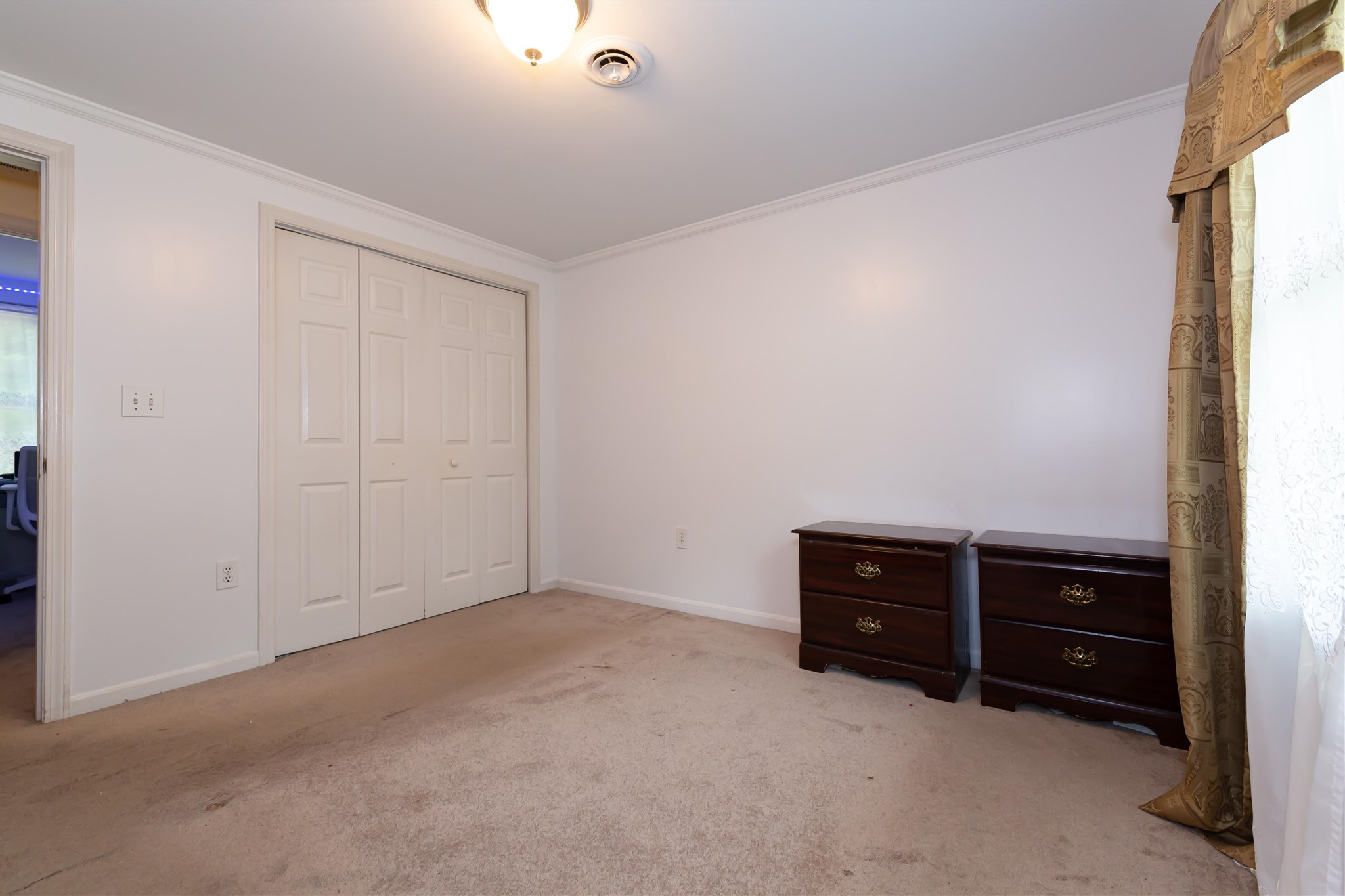 15 Delaware Road Nashua, NH 03062 - Photo 17 of 20