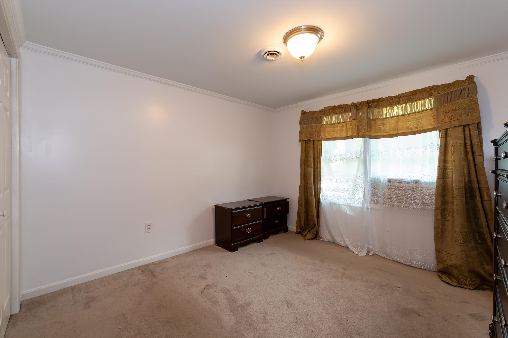15 Delaware Road Nashua, NH 03062 - Photo 18 of 20