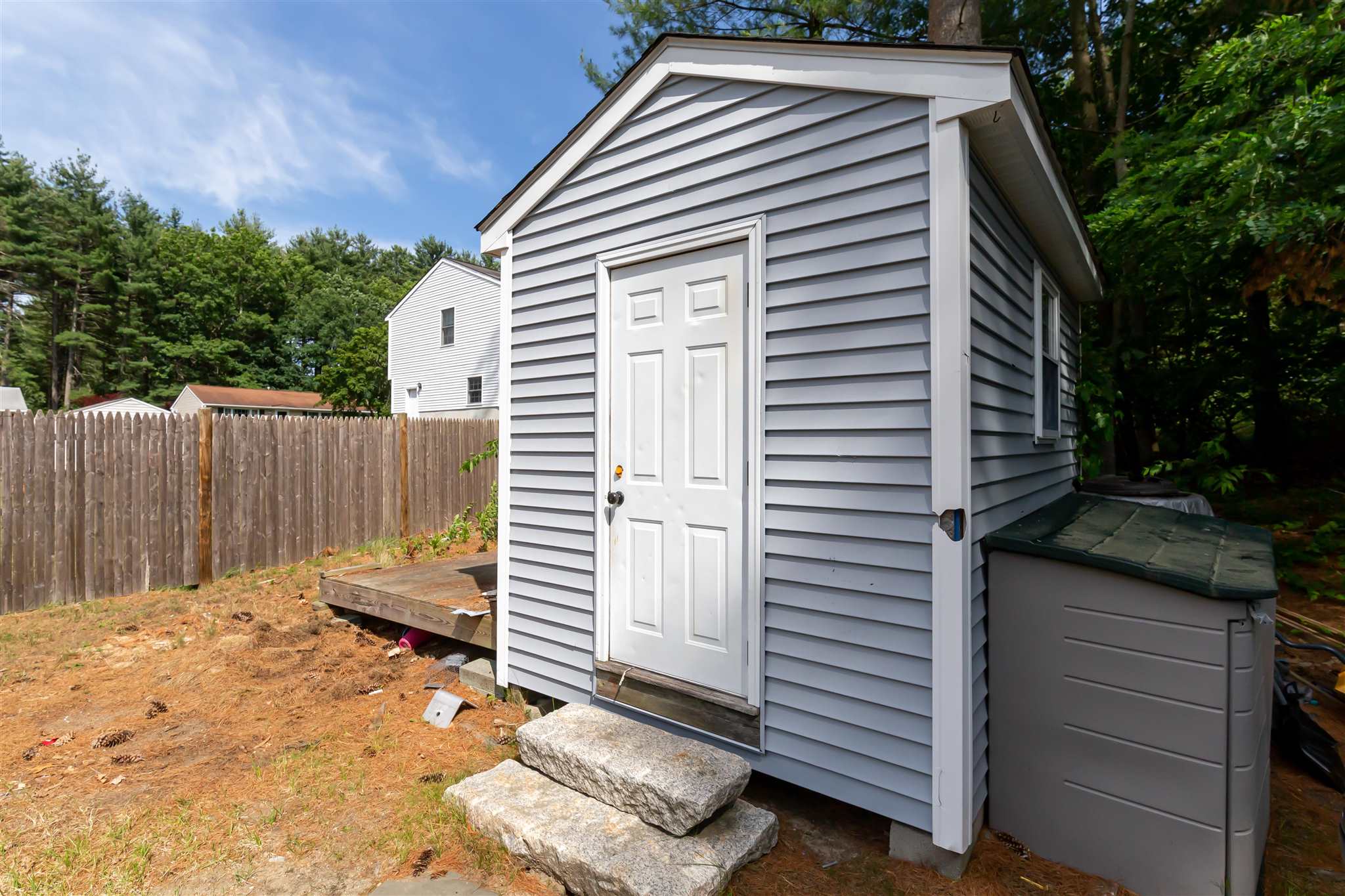 15 Delaware Road Nashua, NH 03062 - Photo 4 of 20