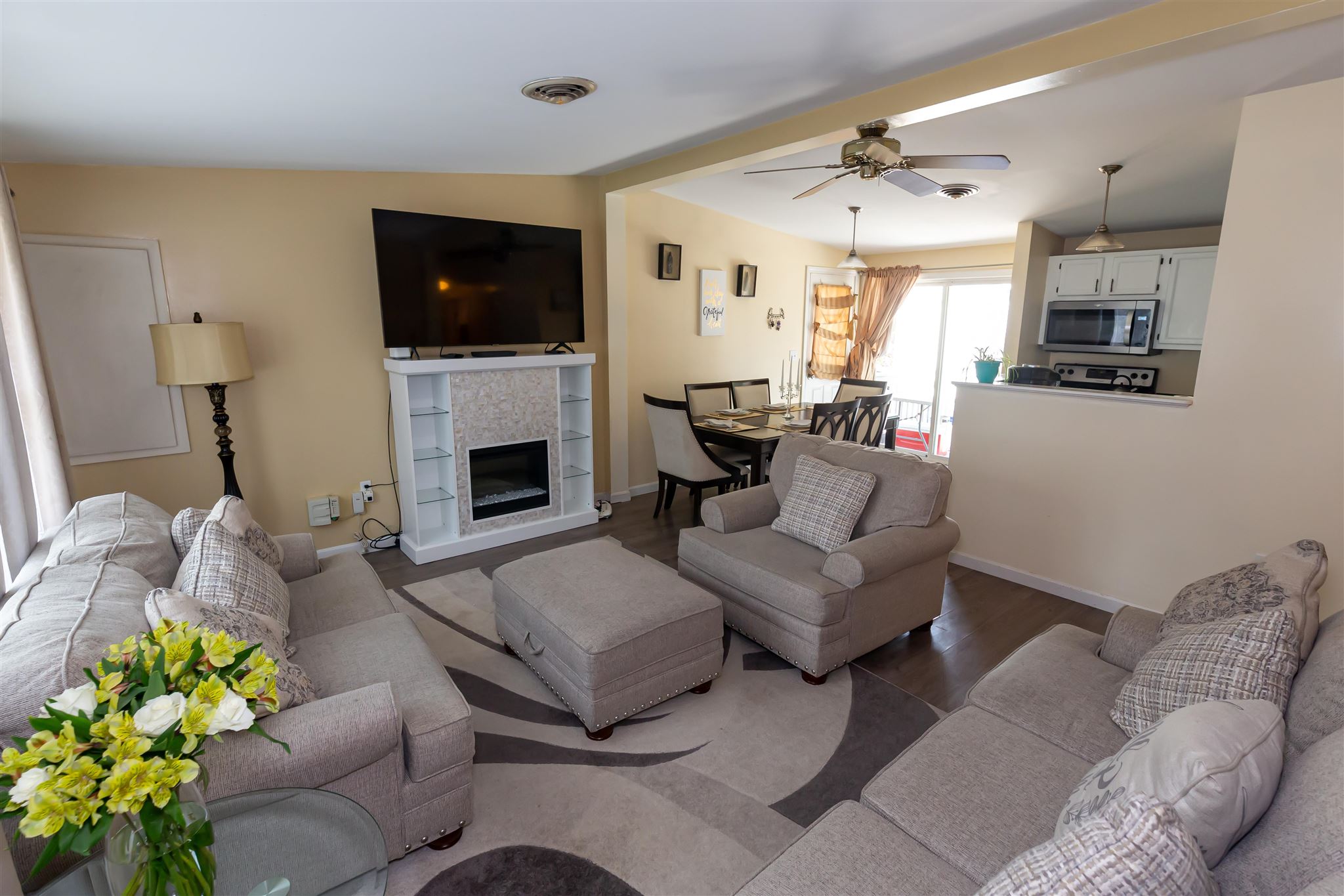 15 Delaware Road Nashua, NH 03062 - Photo 5 of 20