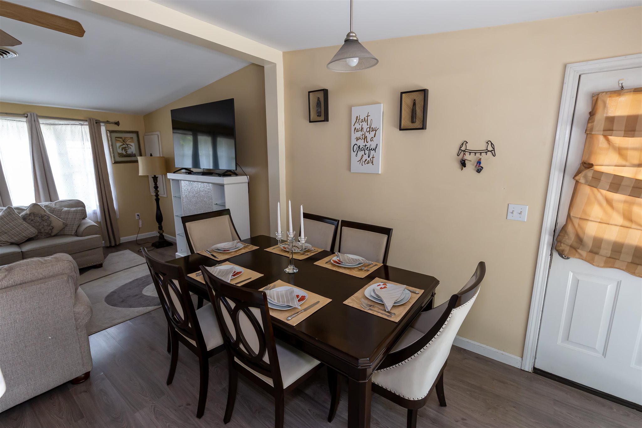 15 Delaware Road Nashua, NH 03062 - Photo 9 of 20