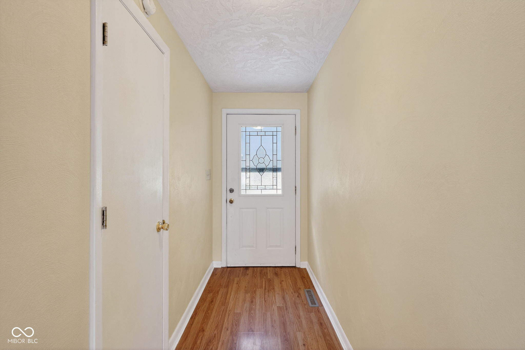 209 Ann Avenue Pendleton, IN 46064 - Photo 8 of 37