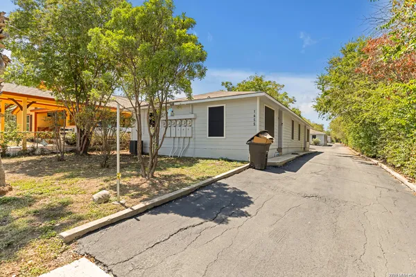 $1,000 | 1655 Amanda Street, San Antonio, TX 78210