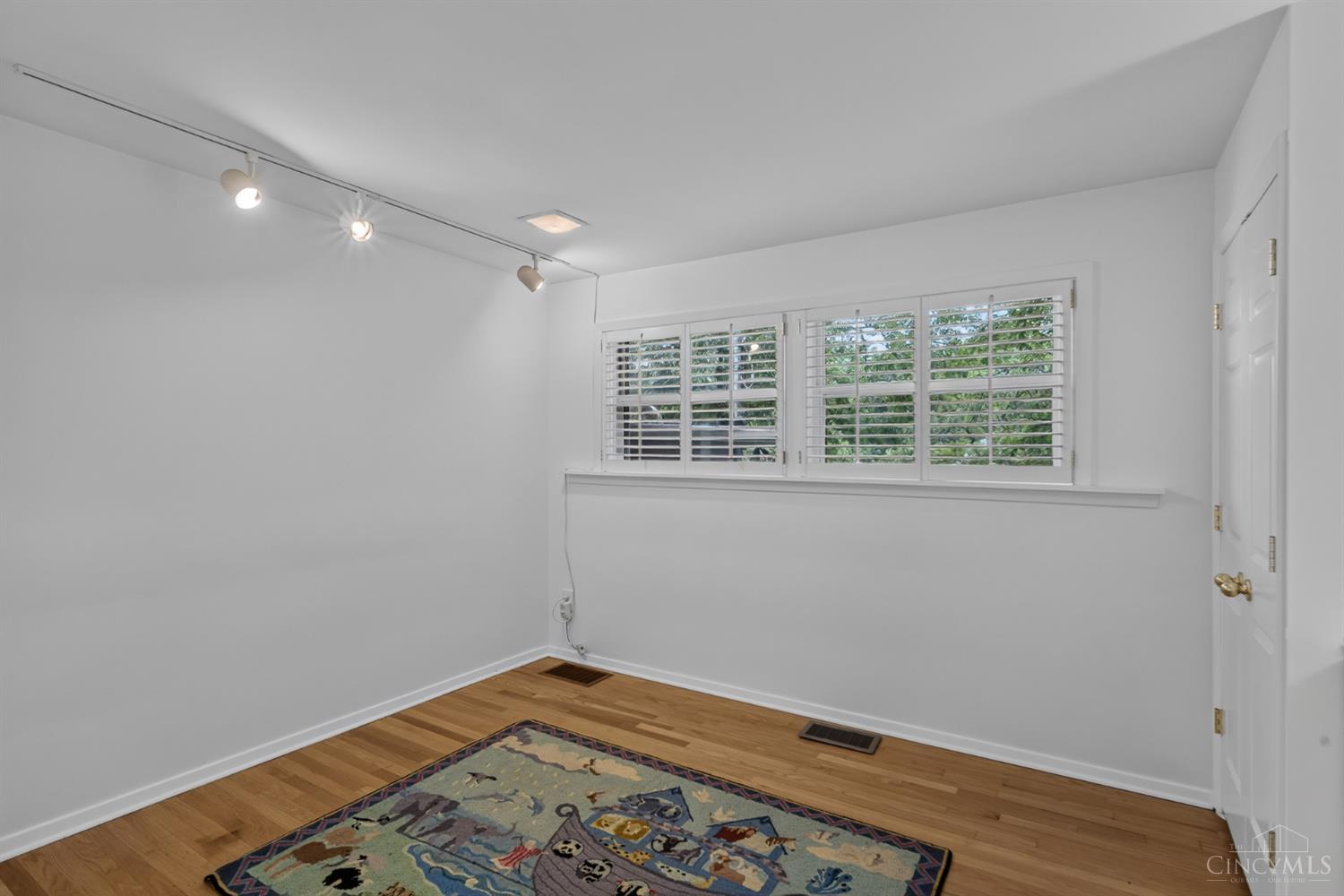 168 Fleming Road Wyoming, OH 45215 - Photo 29 of 64