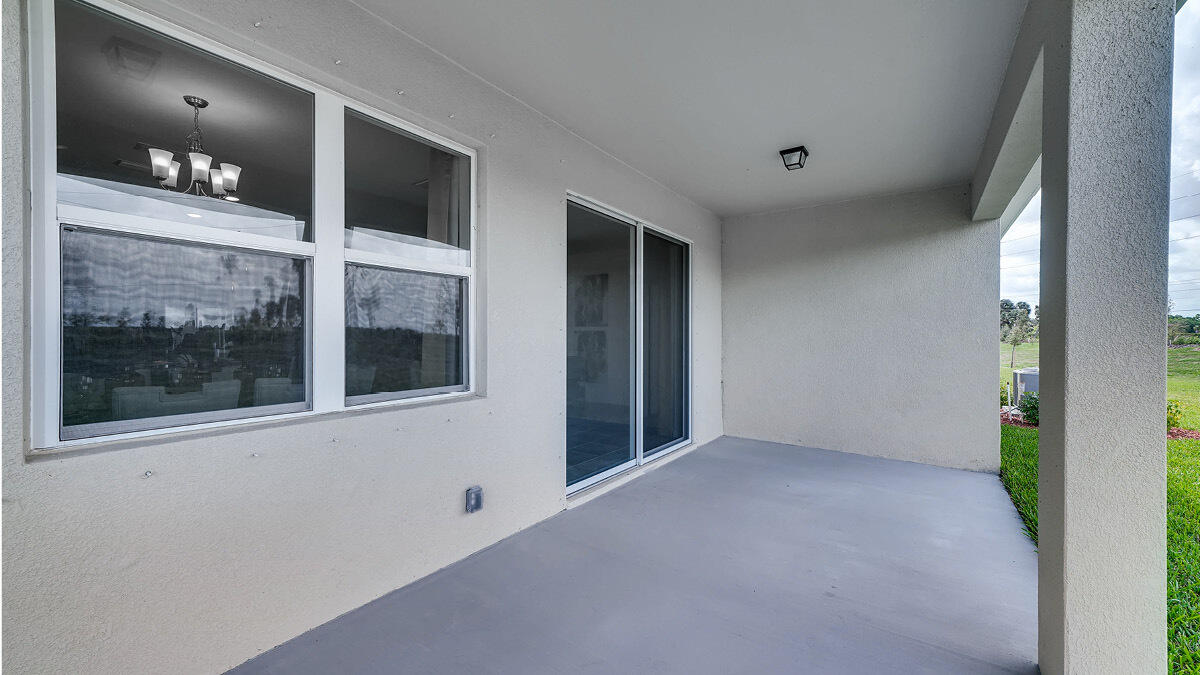 9754 Southwest Triton Way Port St. Lucie, FL 34987 - Photo 10 of 19 Delray9